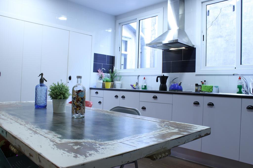 De 185 M2 Com 8 Apartamento *